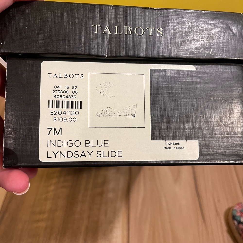 Talbots flowered espadrilles - Picture 6 of 6